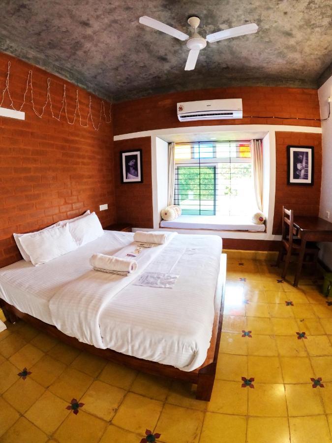 Wow Farm House Auroville Exteriör bild