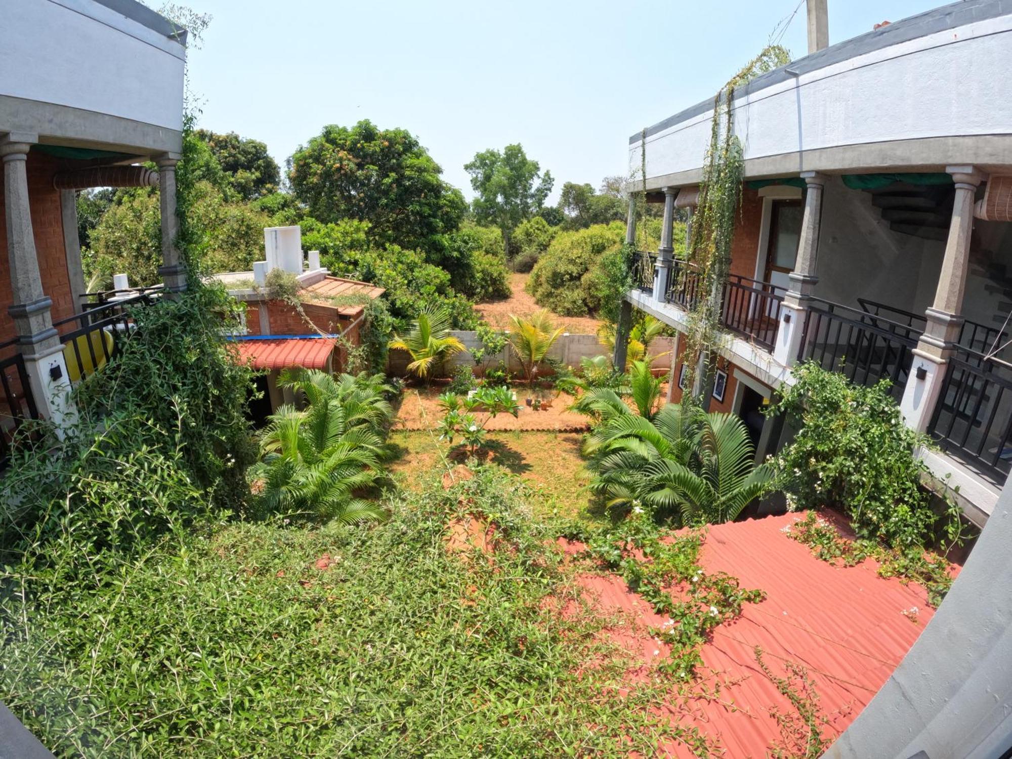 Wow Farm House Auroville Exteriör bild