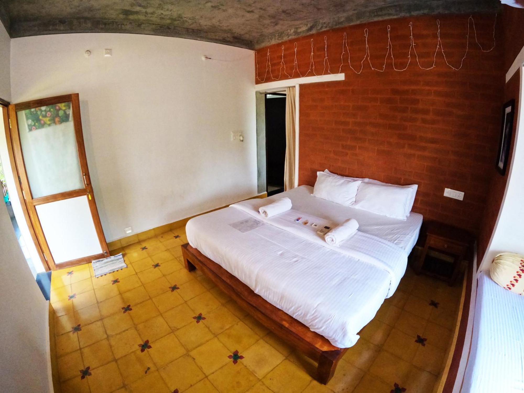 Wow Farm House Auroville Exteriör bild