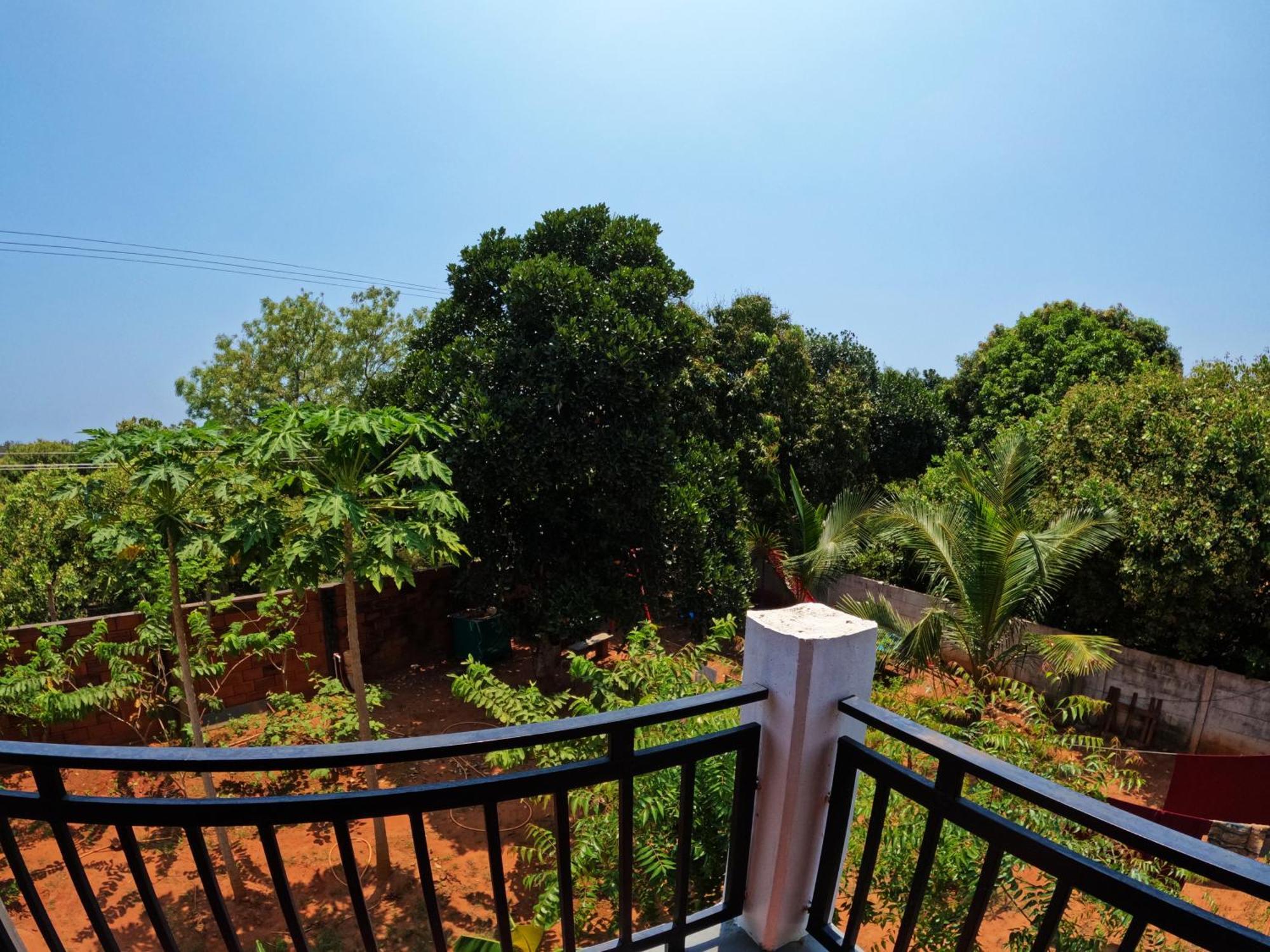 Wow Farm House Auroville Exteriör bild